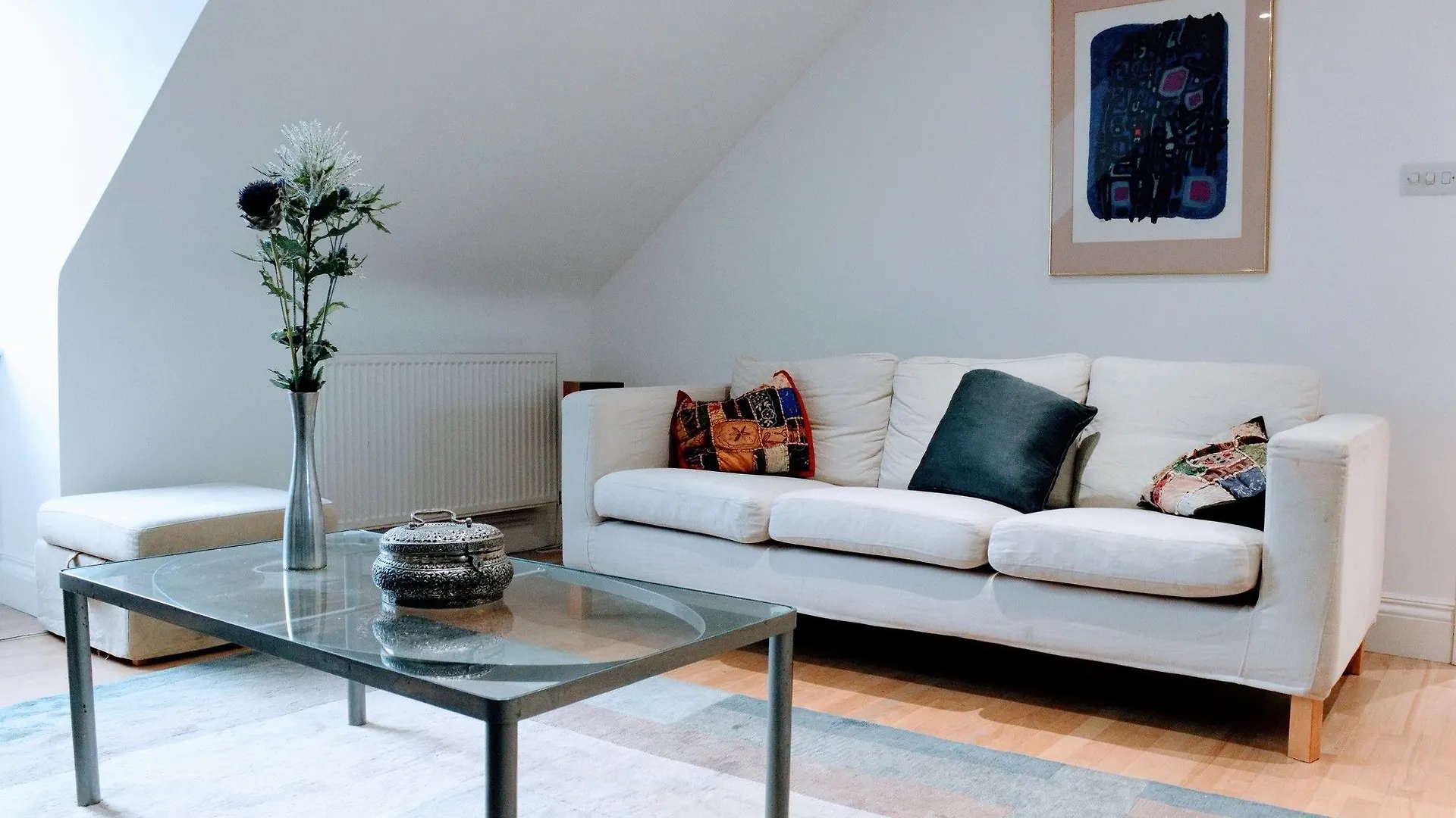 2 Bedroom Penthouse Apartment On Royal Mile 에든버러